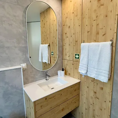 Elegant 1br Free Parking Near Metro And Dom Luis I Apartment