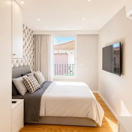 Elegant 1br Free Parking Near Metro And Dom Luis I ヴィラ・ノヴァ・デ・ガイア